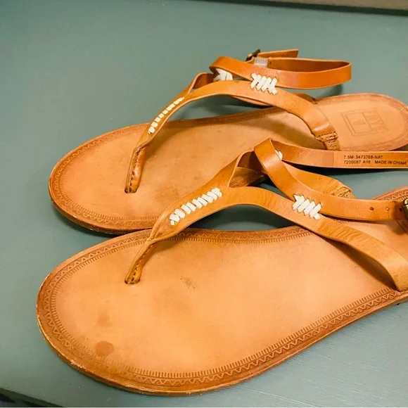 Frye Ruth Whipstitch Flat Brown Leather Sandal - Picture 11 of 11